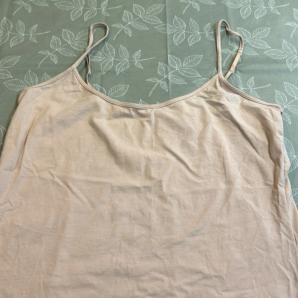 Ladies Old Navy Tank Top. - Picture 2 of 5